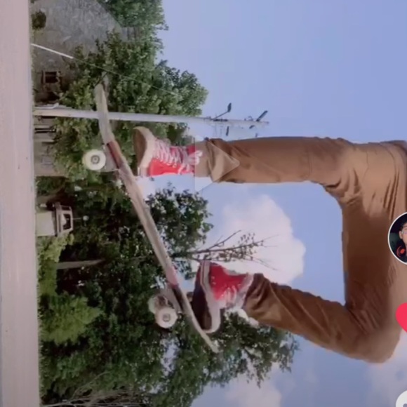 Meet your Posher, Cody - Picture 1 of 1